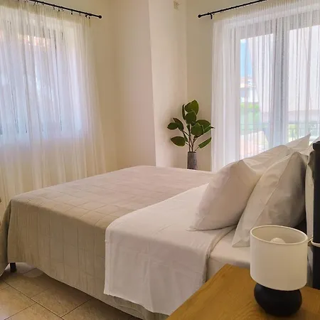 Selo Mani * Agios Nikolaos (Mani)